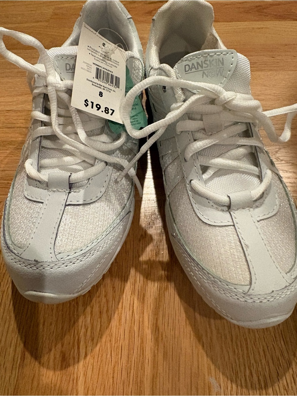 NWT Danskin White Athletic Sneakers Sz 8
